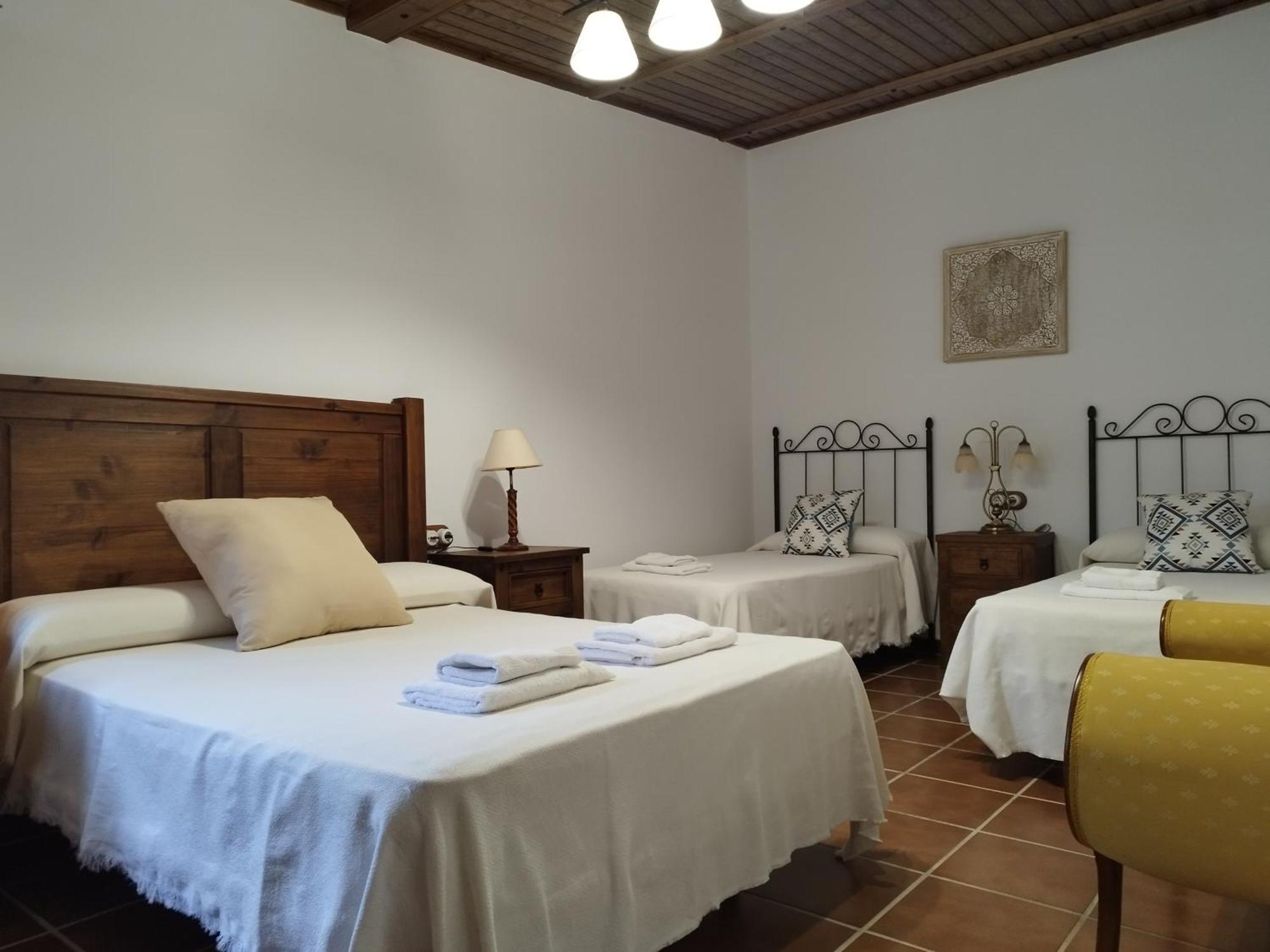 Vivienda Rural Los Madronos Malcocinado  Dış mekan fotoğraf